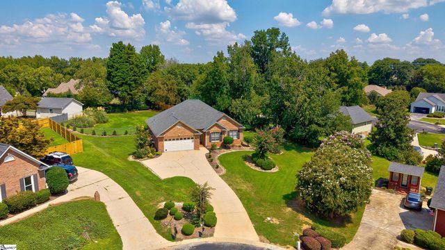 229 Georgetown Court, Moore, SC 29369