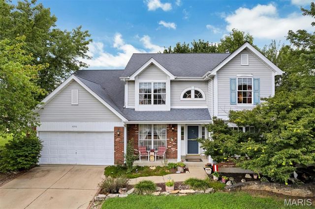 4590 Southridge Meadows Drive, St Louis, MO 63128