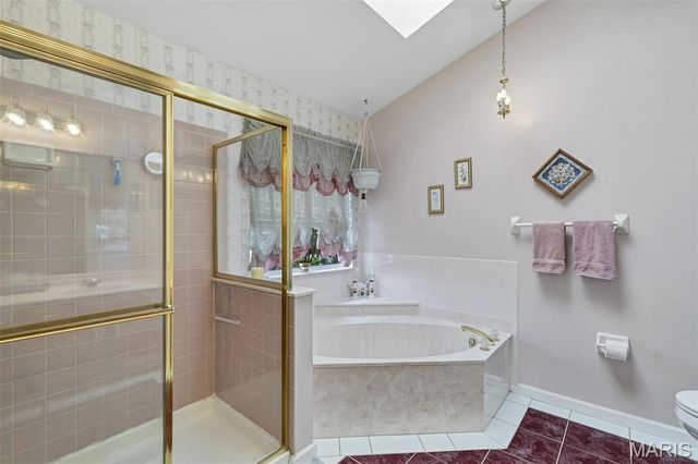 4590 Southridge Meadows Drive, St Louis, MO 63128