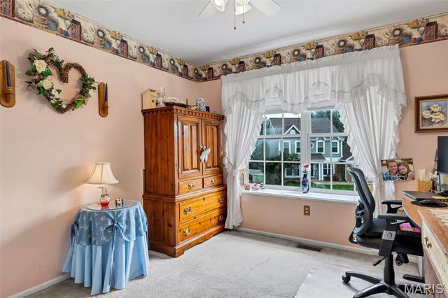 4590 Southridge Meadows Drive, St Louis, MO 63128