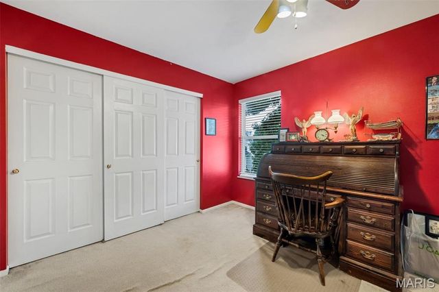 4590 Southridge Meadows Drive, St Louis, MO 63128