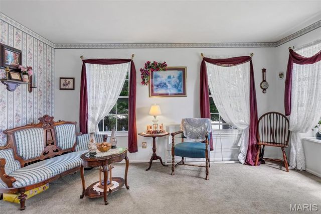 4590 Southridge Meadows Drive, St Louis, MO 63128