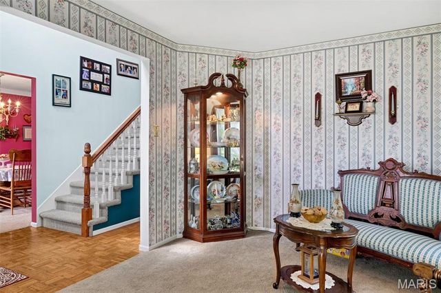 4590 Southridge Meadows Drive, St Louis, MO 63128
