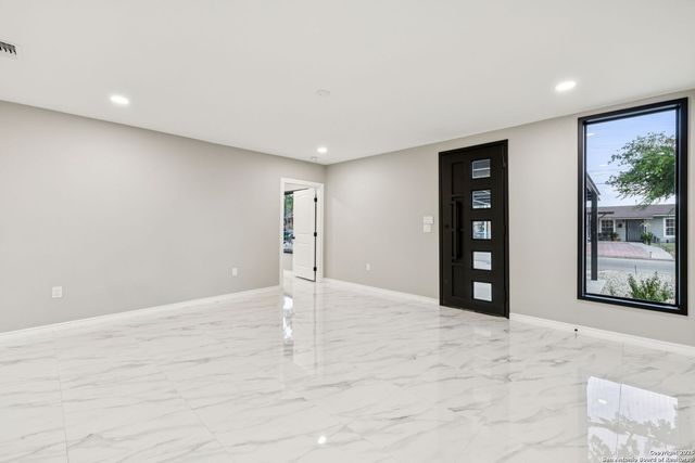 110 weizmann, San Antonio, TX 78212