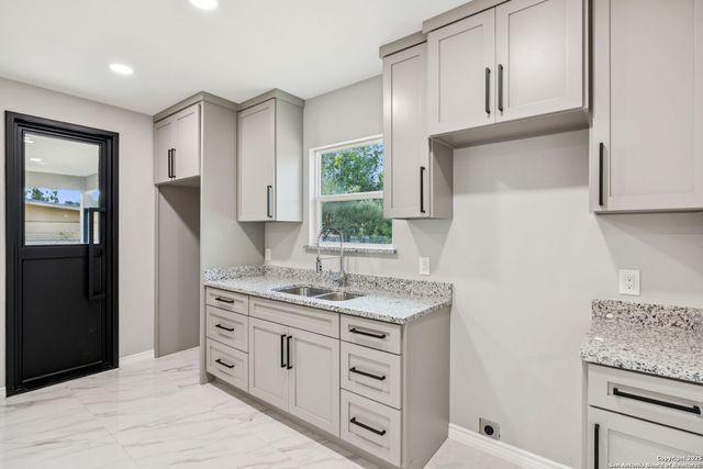 110 weizmann, San Antonio, TX 78212