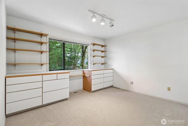 16313 Inglewood Place NE, Kenmore, WA 98028