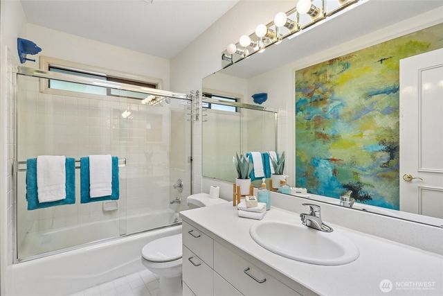 16313 Inglewood Place NE, Kenmore, WA 98028