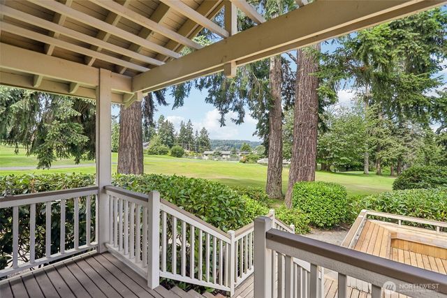 16313 Inglewood Place NE, Kenmore, WA 98028