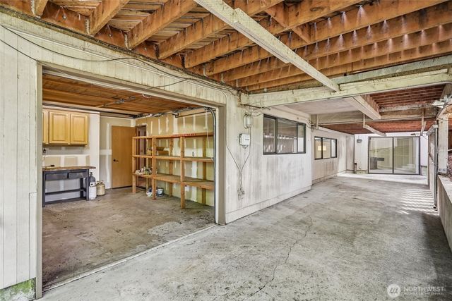 16313 Inglewood Place NE, Kenmore, WA 98028