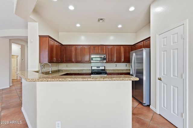 2421 W KIT CARSON Court, Phoenix, AZ 85086