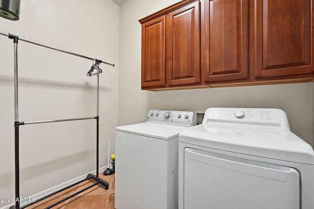 2421 W KIT CARSON Court, Phoenix, AZ 85086