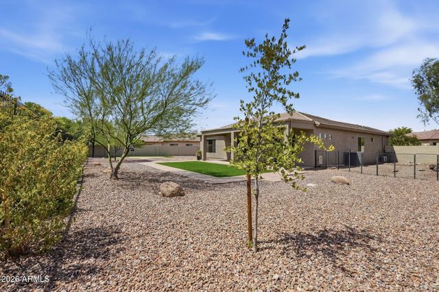 2421 W KIT CARSON Court, Phoenix, AZ 85086