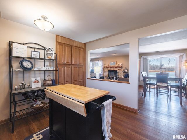 950 EDGEWATER Drive, North Pekin, IL 61554