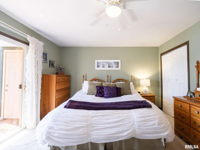 950 EDGEWATER Drive, North Pekin, IL 61554