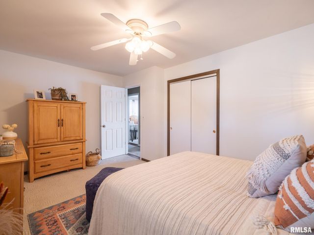 950 EDGEWATER Drive, North Pekin, IL 61554