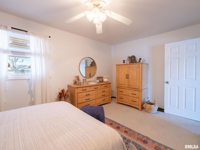 950 EDGEWATER Drive, North Pekin, IL 61554