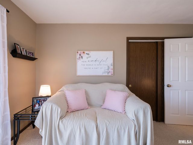 950 EDGEWATER Drive, North Pekin, IL 61554