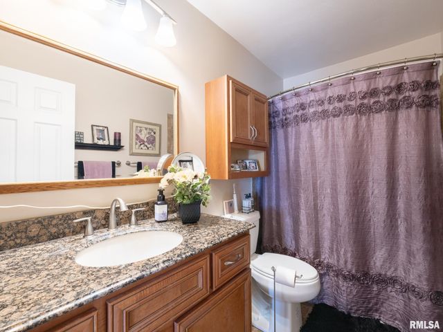 950 EDGEWATER Drive, North Pekin, IL 61554