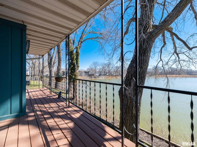 950 EDGEWATER Drive, North Pekin, IL 61554