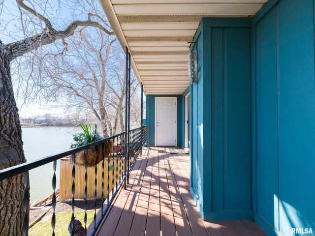 950 EDGEWATER Drive, North Pekin, IL 61554