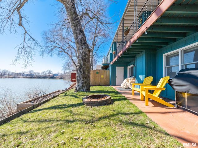 950 EDGEWATER Drive, North Pekin, IL 61554