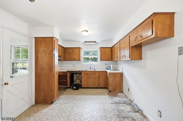 427 Warwick Tpke, West Milford Twp., NJ 07421