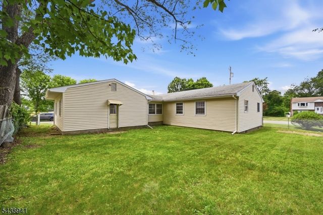 427 Warwick Tpke, West Milford Twp., NJ 07421
