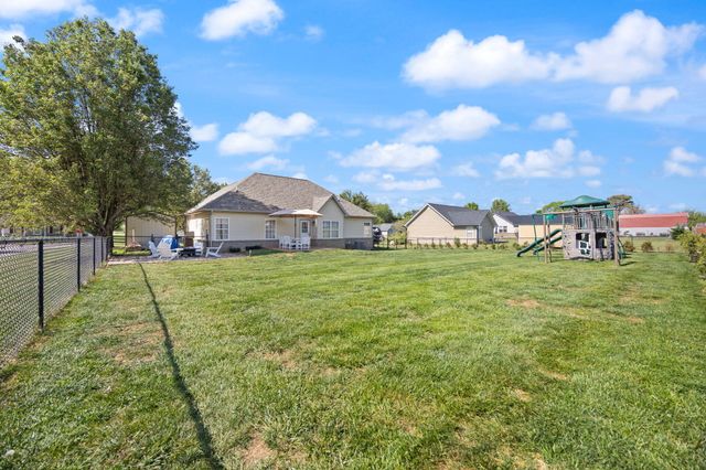 372 Ridgewood Drive, Somerset, KY 42503