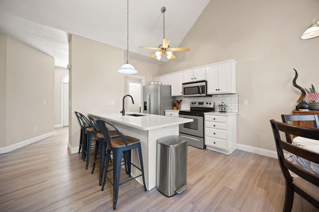 372 Ridgewood Drive, Somerset, KY 42503