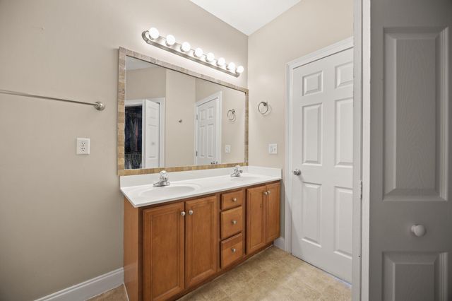 372 Ridgewood Drive, Somerset, KY 42503