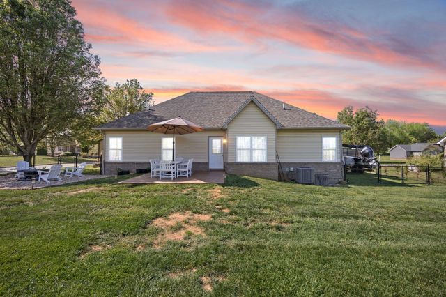 372 Ridgewood Drive, Somerset, KY 42503