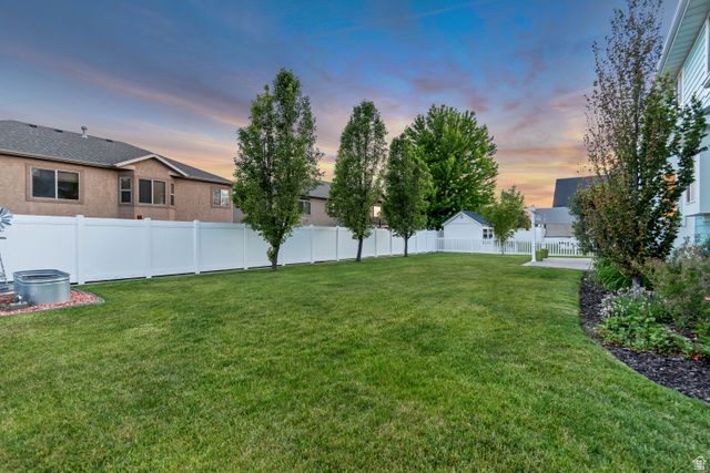 1869 W HOLLYBROOK WAY, Farmington, UT 84025