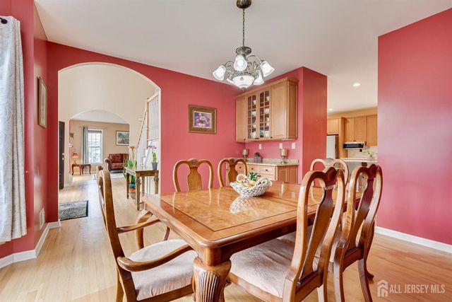 236 W Shirley Avenue W, Edison, NJ 08820