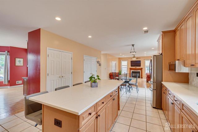 236 W Shirley Avenue W, Edison, NJ 08820