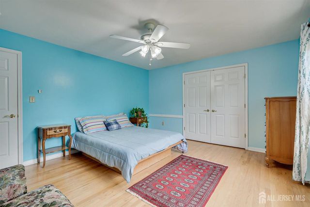 236 W Shirley Avenue W, Edison, NJ 08820