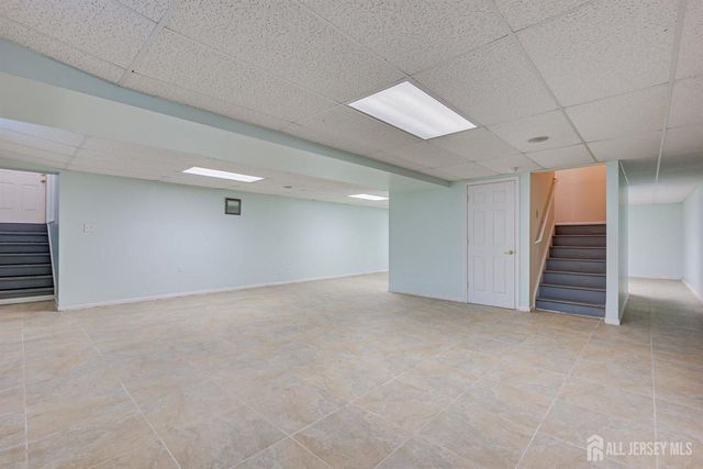 236 W Shirley Avenue W, Edison, NJ 08820