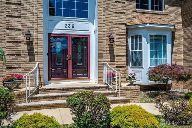 236 W Shirley Avenue W, Edison, NJ 08820