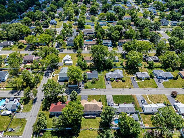 236 W Shirley Avenue W, Edison, NJ 08820