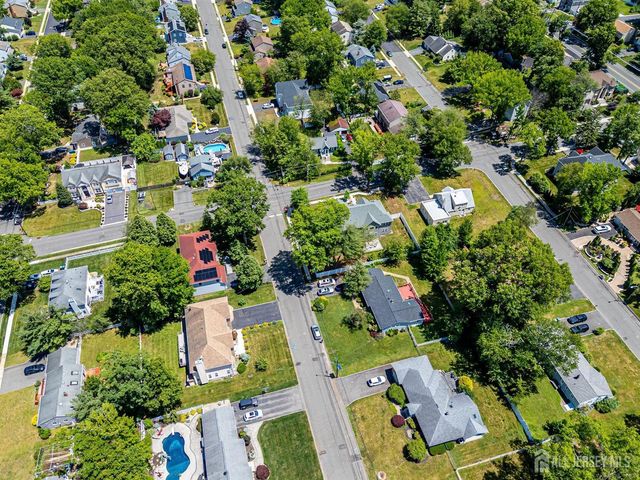 236 W Shirley Avenue W, Edison, NJ 08820