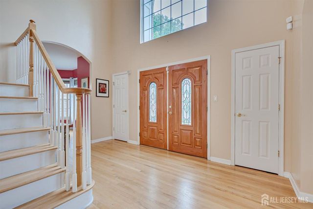 236 W Shirley Avenue W, Edison, NJ 08820