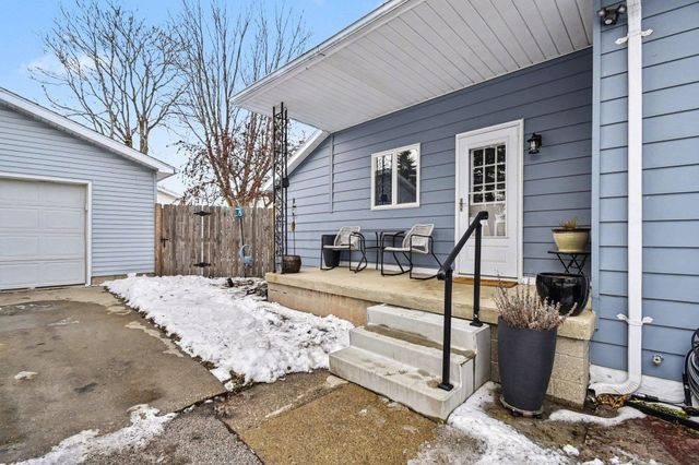 1306 S Erie Street, Bay City, MI 48706