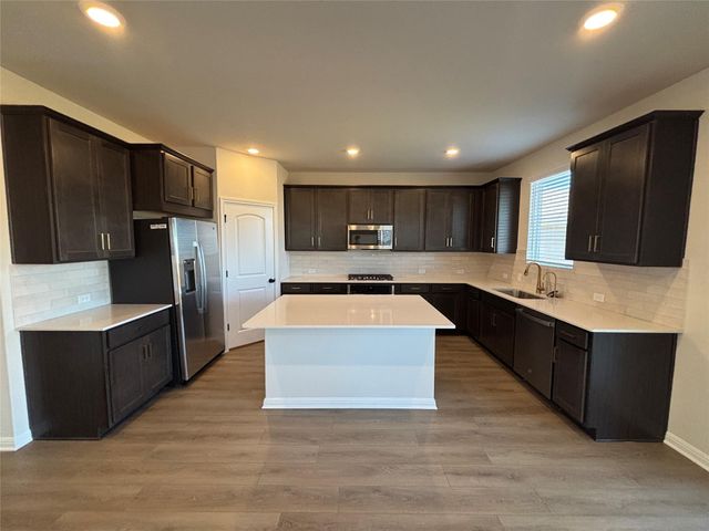 199 Crater Lake DR, Dripping Springs, TX 78620