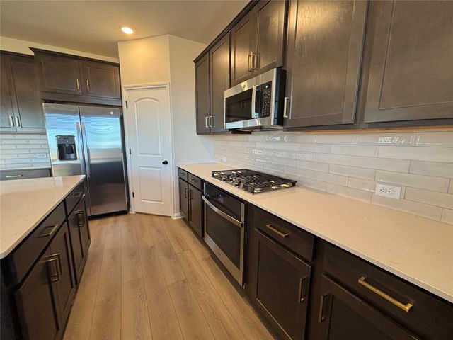 199 Crater Lake DR, Dripping Springs, TX 78620