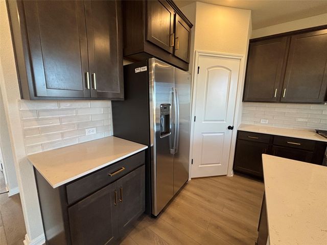 199 Crater Lake DR, Dripping Springs, TX 78620