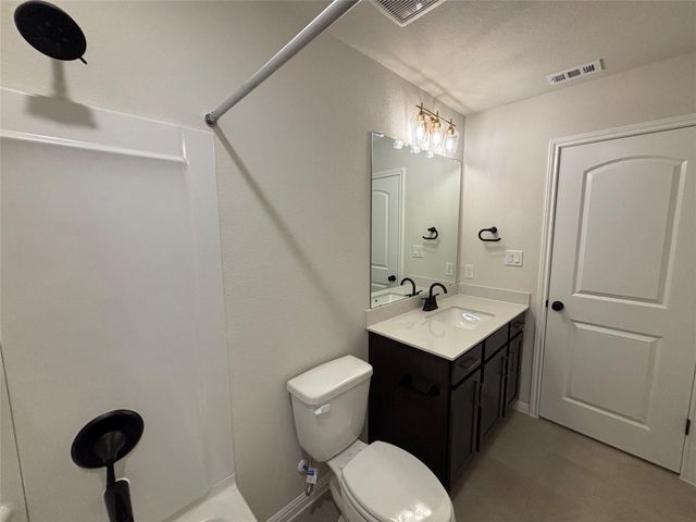 199 Crater Lake DR, Dripping Springs, TX 78620