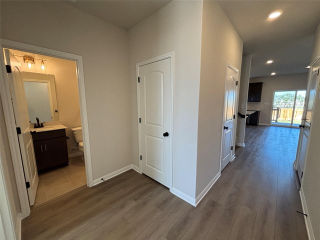 199 Crater Lake DR, Dripping Springs, TX 78620