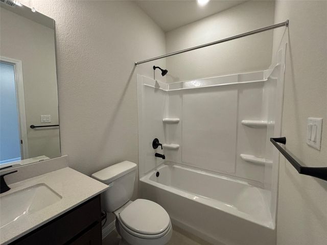 199 Crater Lake DR, Dripping Springs, TX 78620