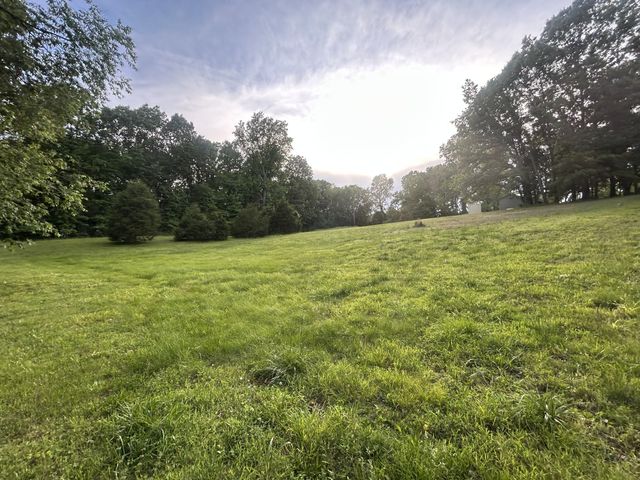 2162 Bethany Rd, Erin, TN 37061