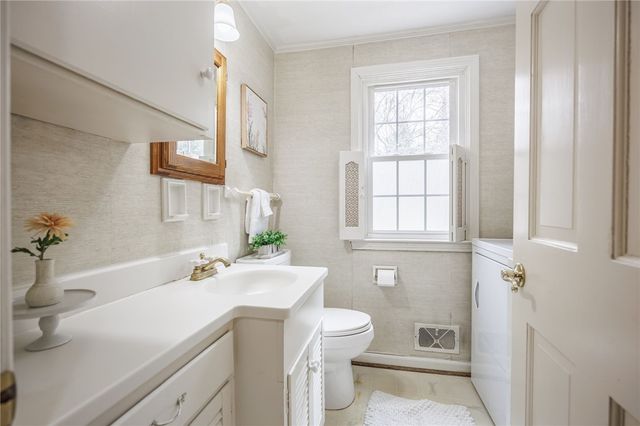 48 Shelwood Drive, Pittsford, NY 14618