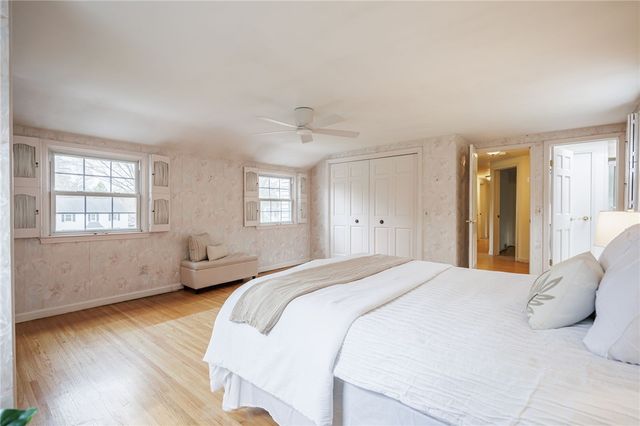 48 Shelwood Drive, Pittsford, NY 14618